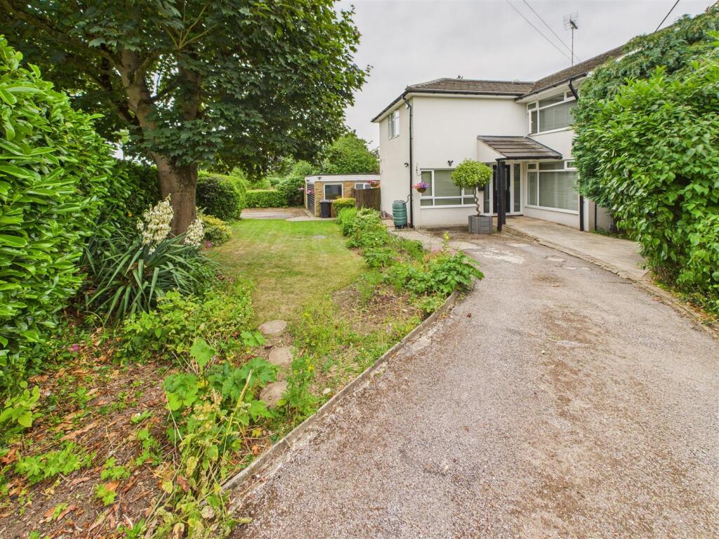 Main image of property: The Street, Galleywood, Chelmsford
