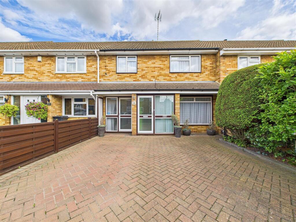 Main image of property: Curling Tye, Basildon