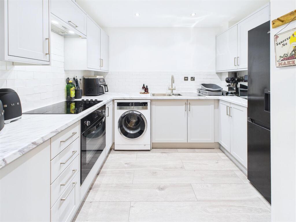 Main image of property: Benfleet Road, Benfleet