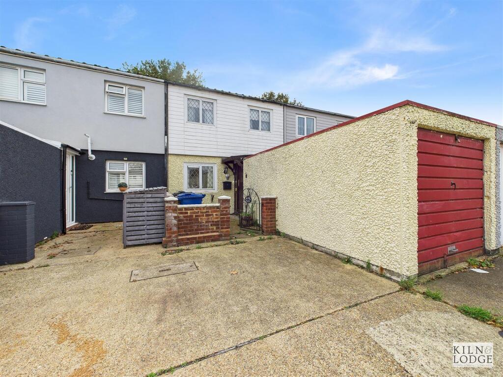 Main image of property: Larkspur Close, South Ockendon