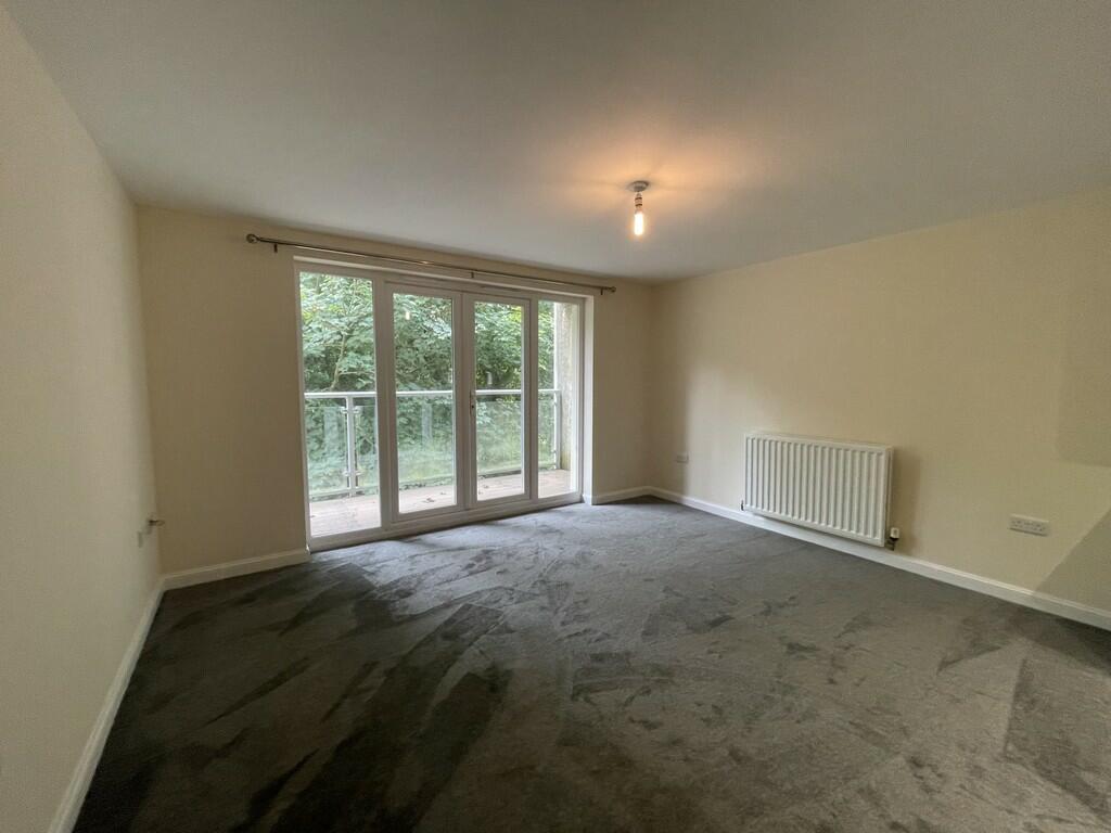 2 bedroom apartment for rent in Trelowen Drive, Penryn, TR10