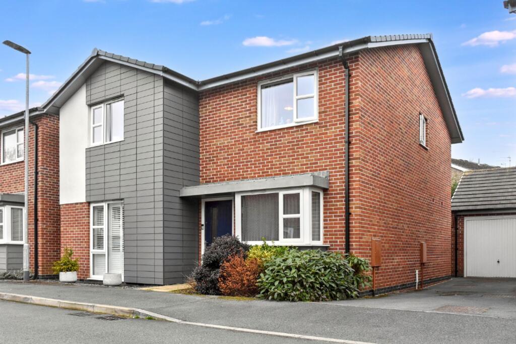 Main image of property: Autumn Way, Beeston, NG9