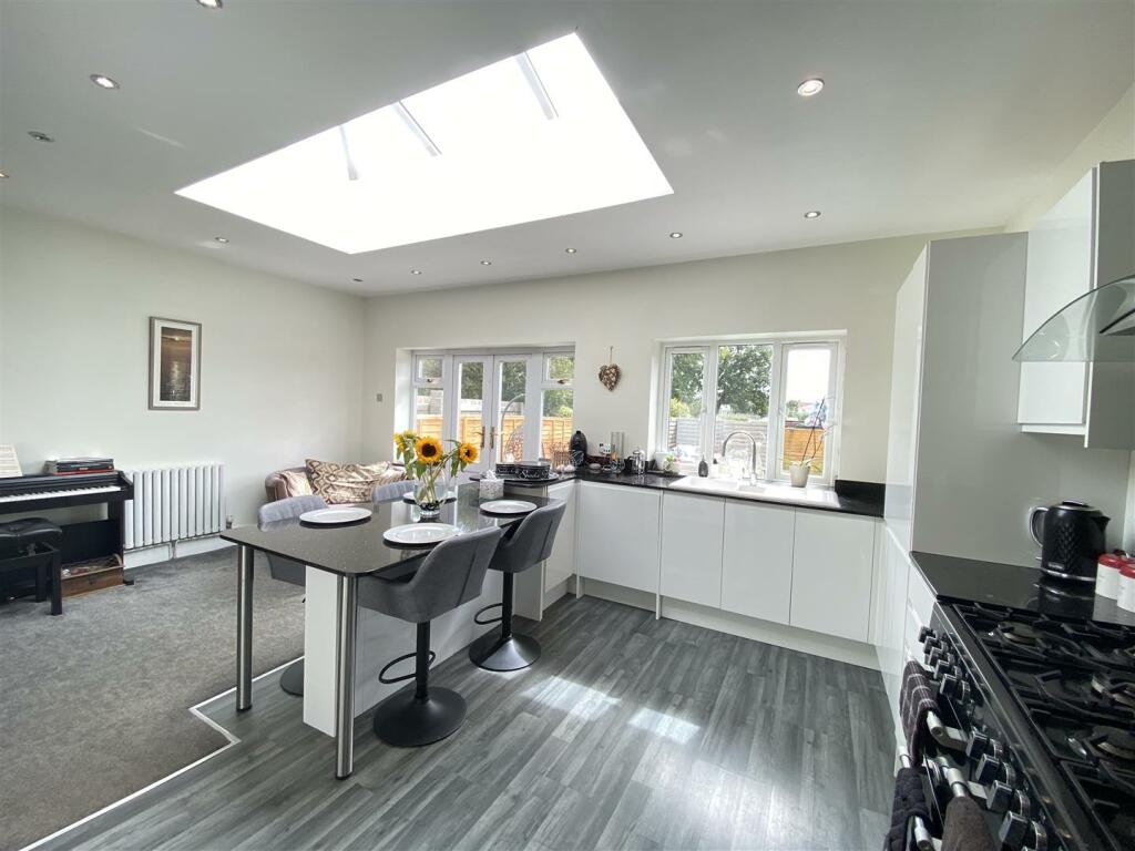 Additional property image - Hinchliffe Road, Poole