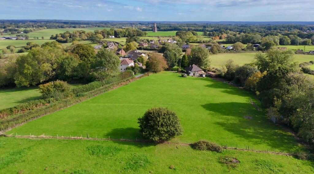 Main image of property: Chalbury Common