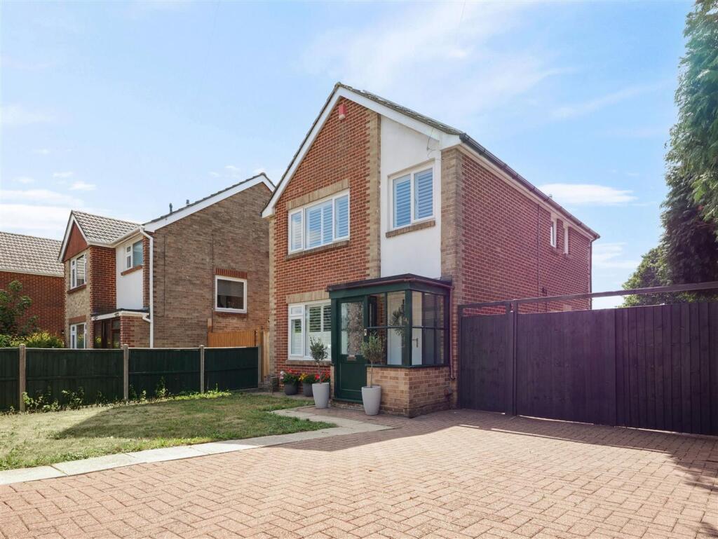 Main image of property: New Road, Bournemouth