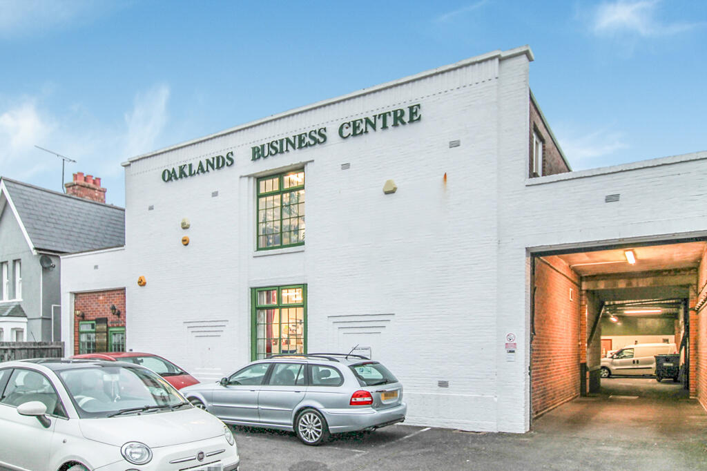 Office to lease in Unit 9, Oaklands Business Centre, 6468 Elm Grove