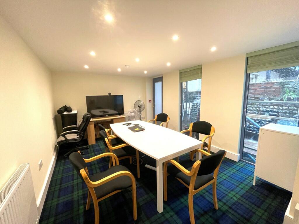 Additional property image - 26 Old Steine, Brighton, East Sussex, BN1 1EL