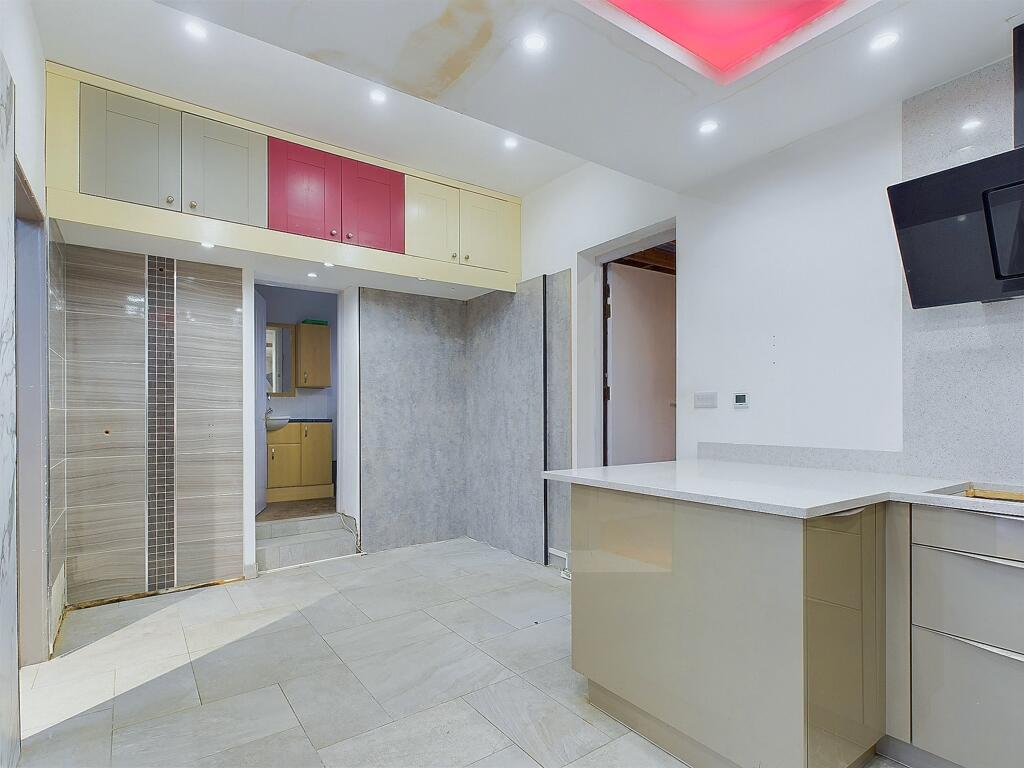 Additional property image - 4-6 High Street, Worthing, West Sussex, BN11 1NU