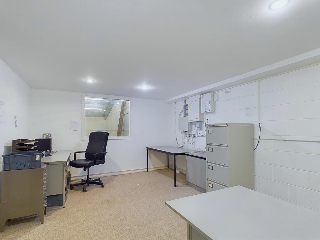 Additional property image - Unit 4, Gloucester Road, Littlehampton, West Sussex, BN17 7BS