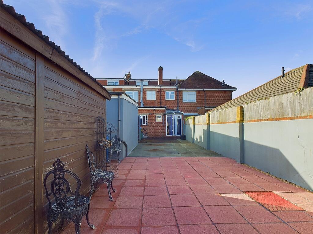 Additional image 9 of 116-118 Ferring Street, Ferring, Worthing, West Sussex, BN12 5JP