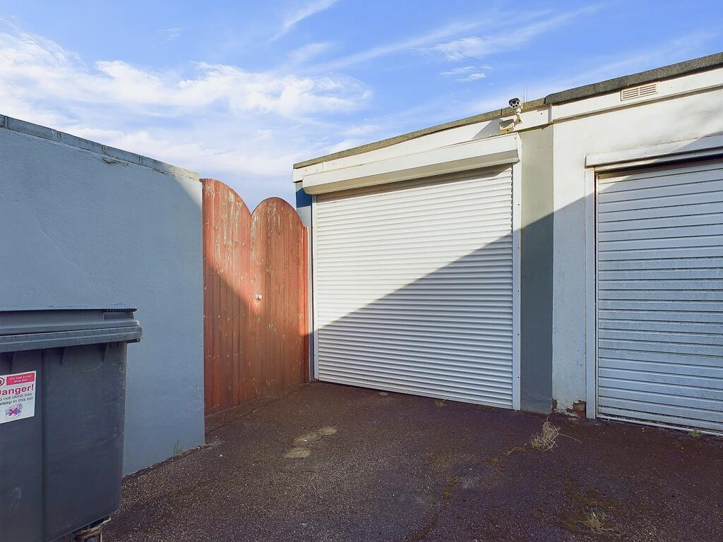 Additional image 10 of 116-118 Ferring Street, Ferring, Worthing, West Sussex, BN12 5JP