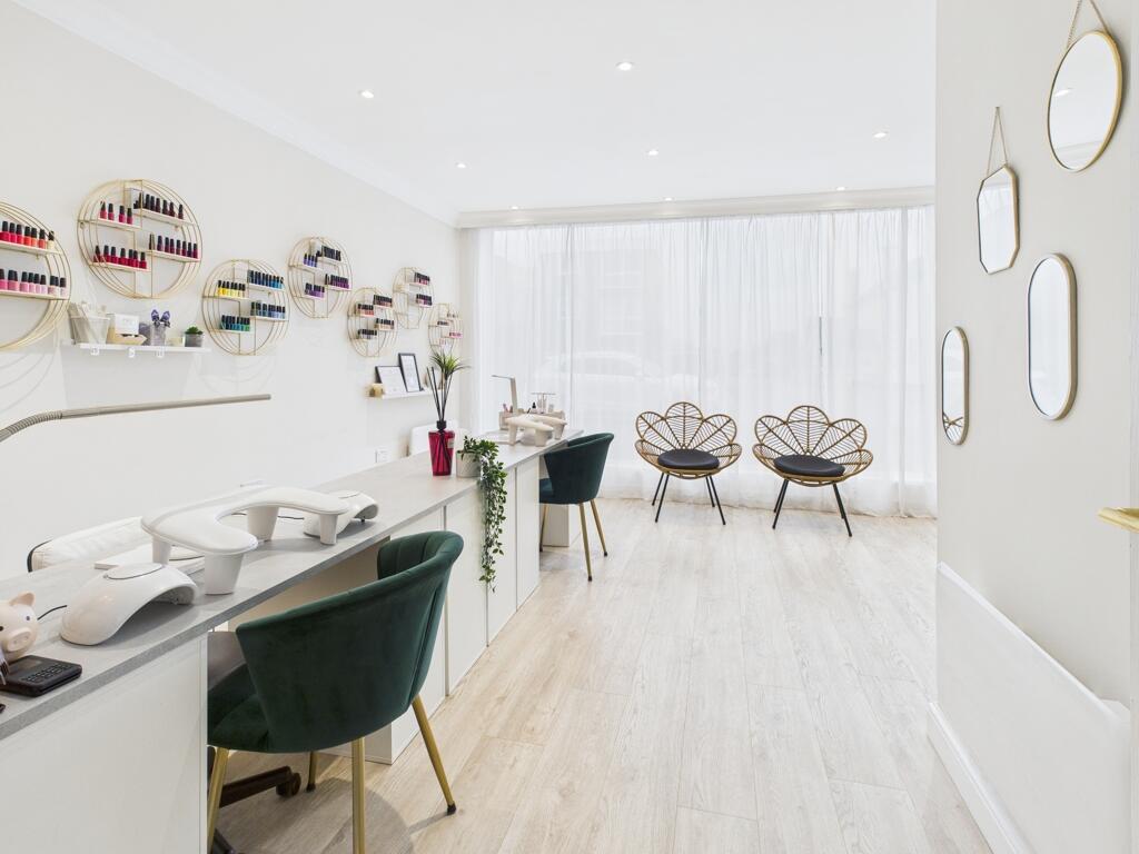 Main image of property: 76-78 Elmer Road, Bognor Regis, West Sussex, PO22 6EX