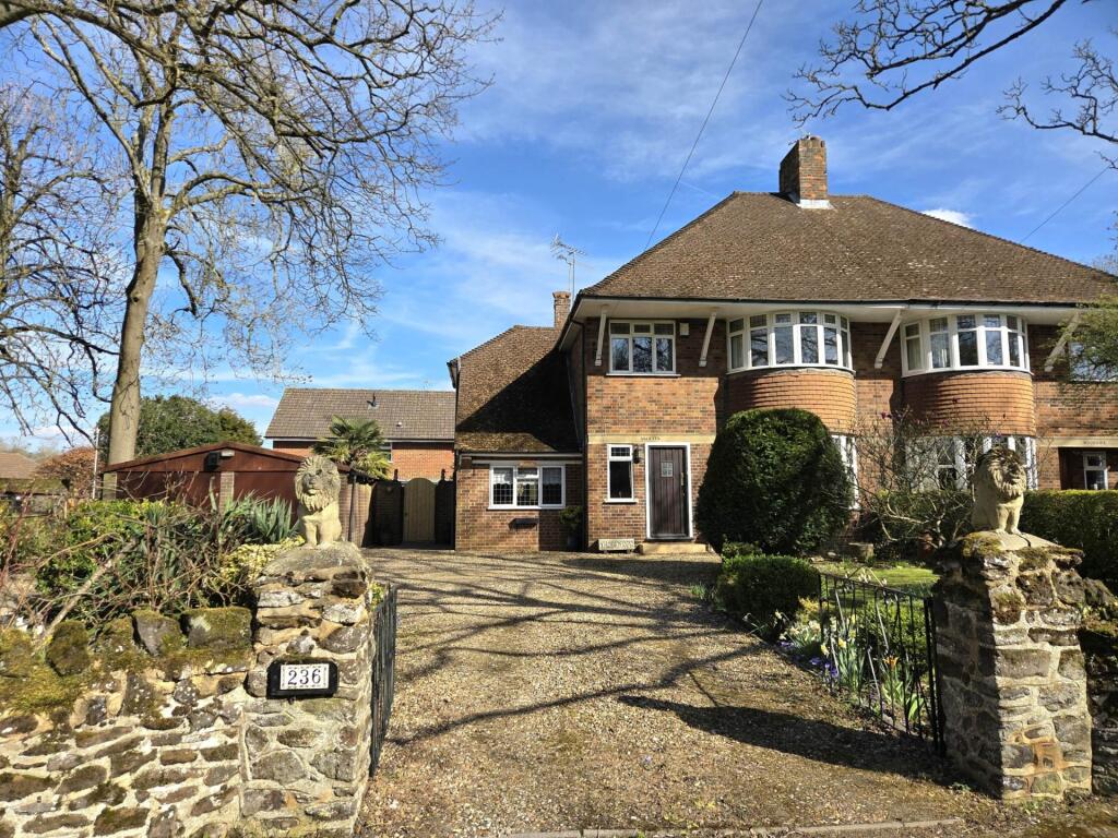 Main image of property: Heath Road, Leighton Buzzard
