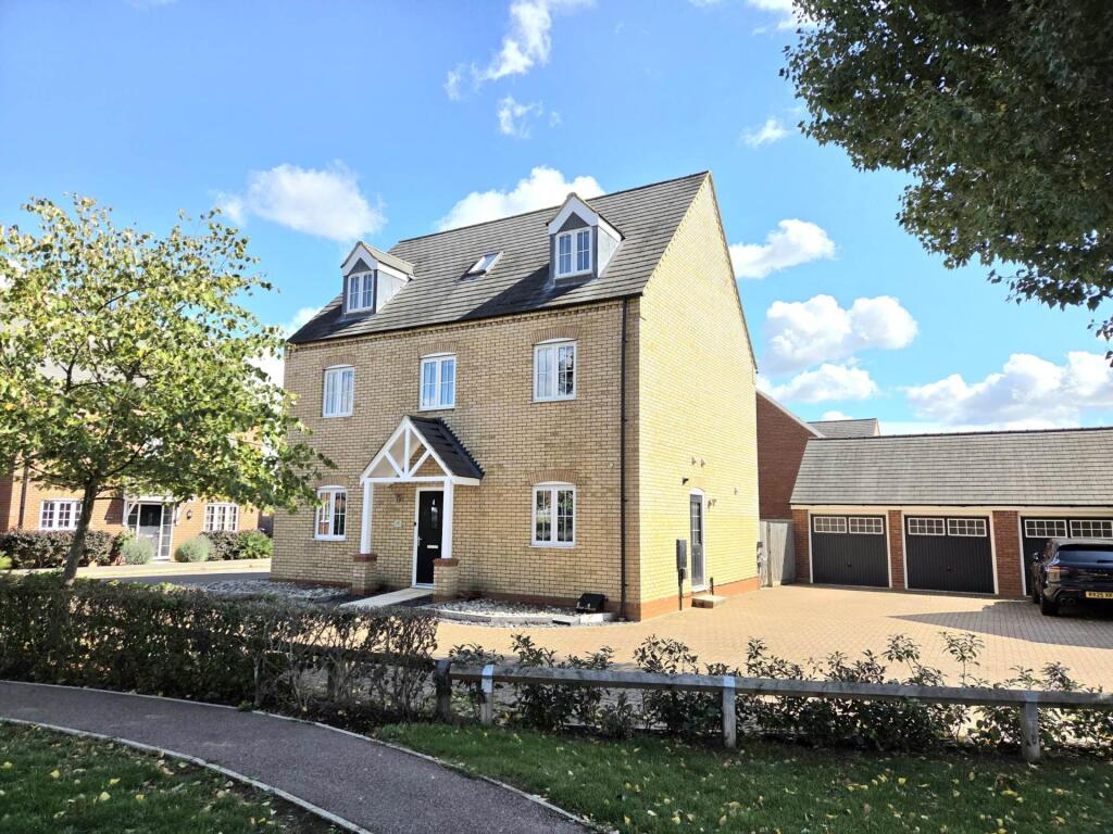 Main image of property: Siddington Drive, Aylesbury