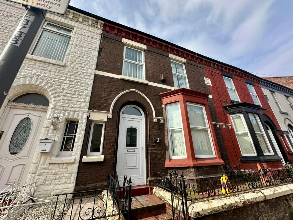 3 bedroom terraced house for rent in Esmond Street, Anfield, Liverpool, L6
