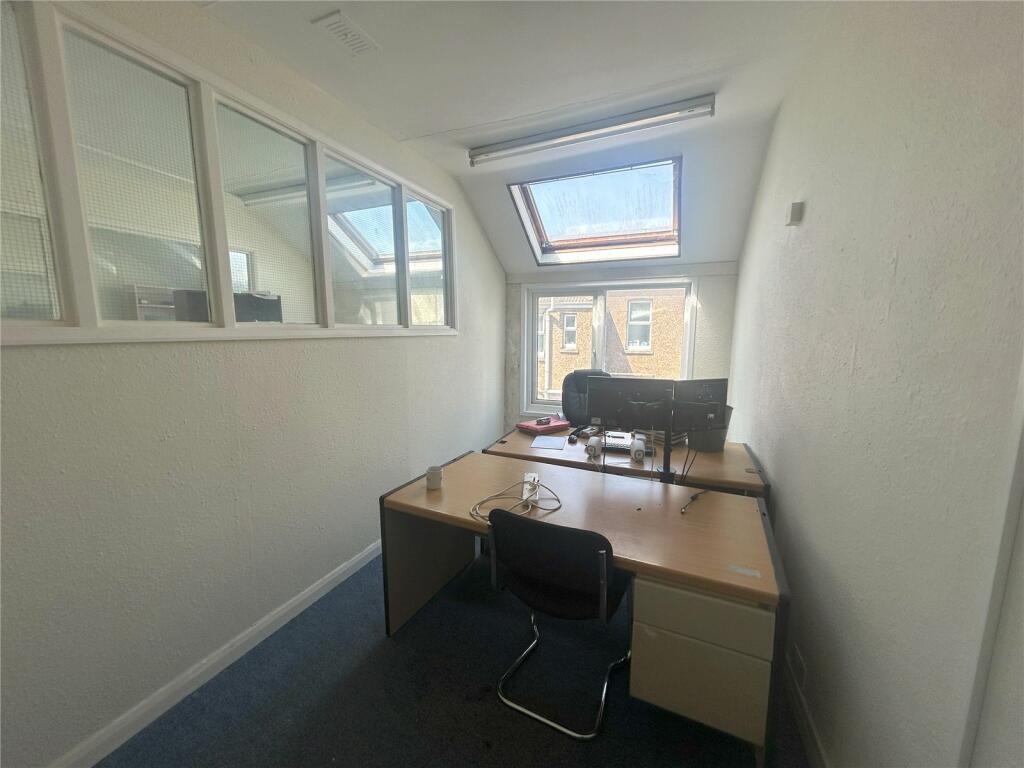 Additional property image - Anchor House, 60a Newland Road, Worthing, West Sussex, BN11