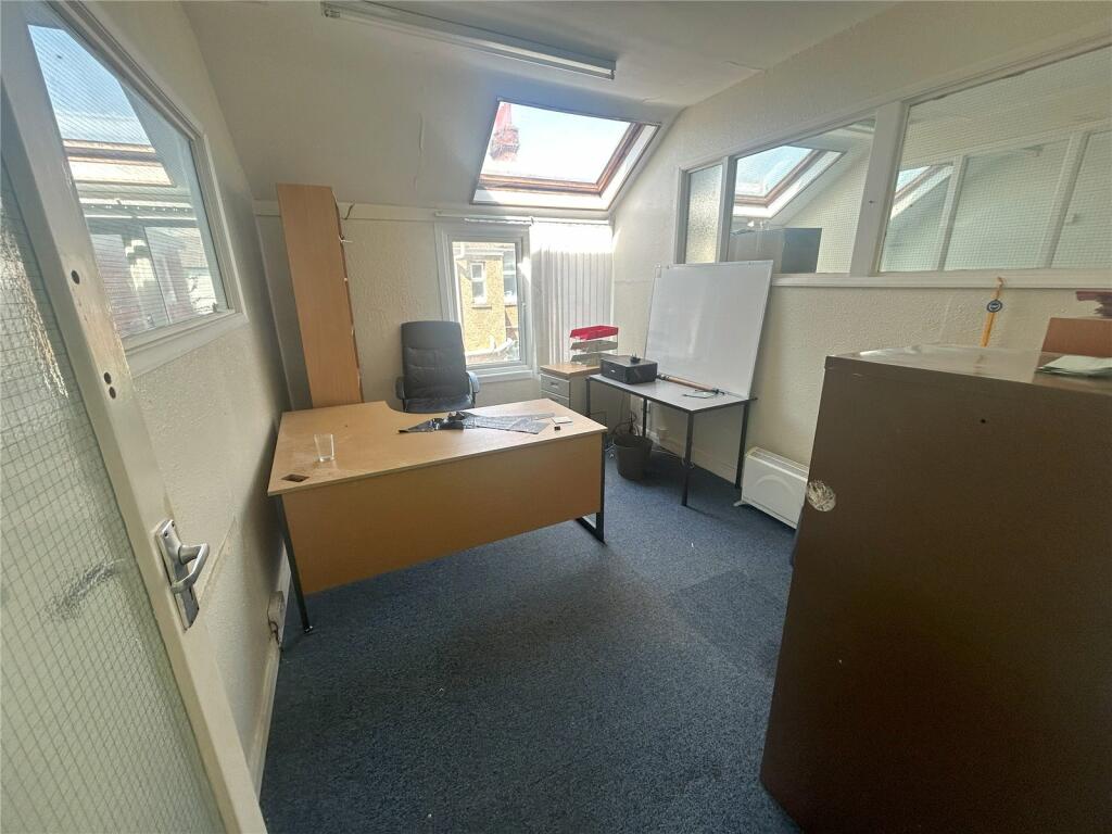 Additional property image - Anchor House, 60a Newland Road, Worthing, West Sussex, BN11