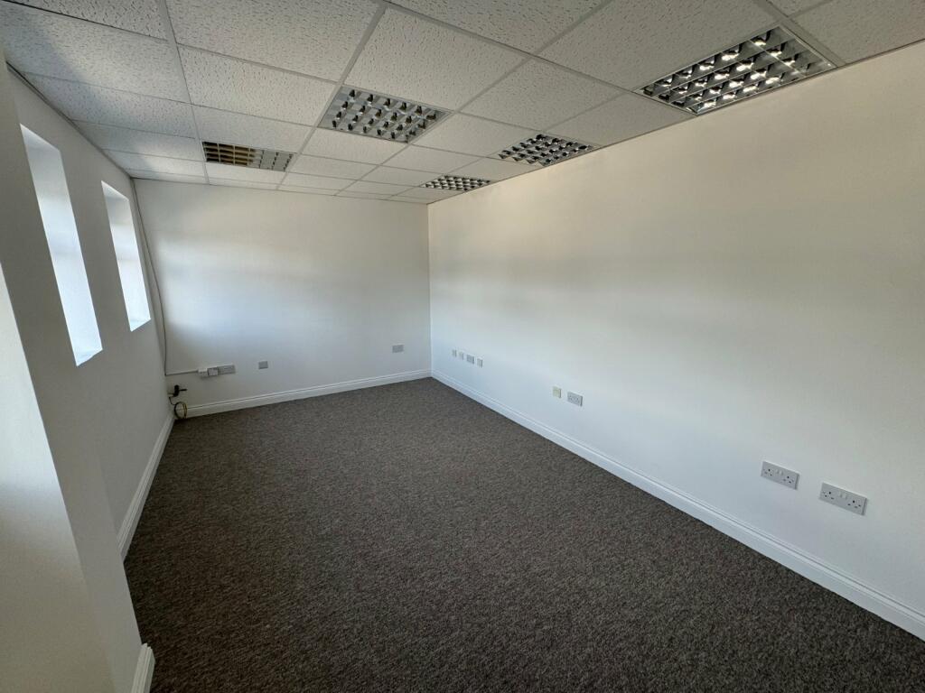 Additional property image - Unit C7 Dolphin Enterprise Centre, Evershed Way, Shoreham-By-Sea, West Sussex, BN43