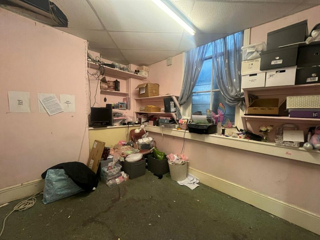 Additional property image - 7 Warwick Street, Worthing, West Sussex, BN11