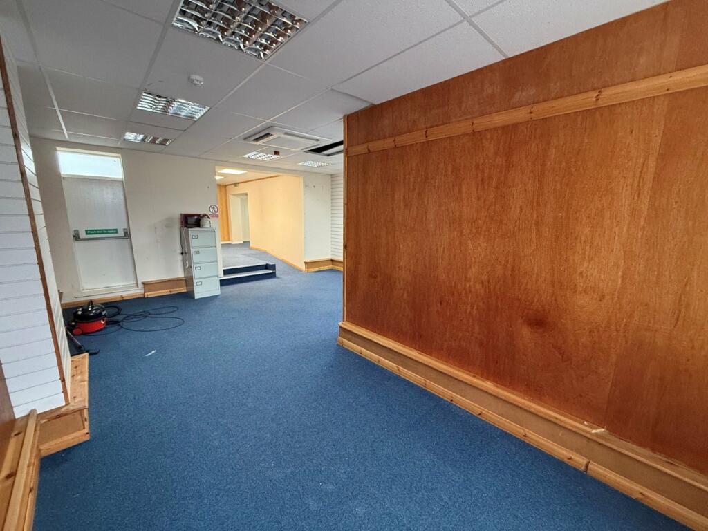 Additional property image - 111 South Street, Lancing, West Sussex, BN15