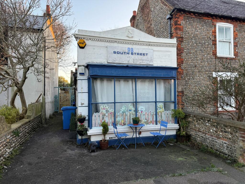 Additional property image - 98 South Street, Tarring, Worthing, West Sussex, BN14