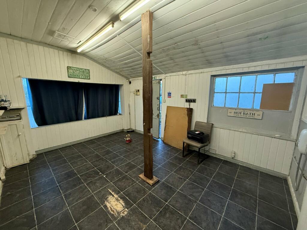 Additional property image - 98 South Street, Tarring, Worthing, West Sussex, BN14