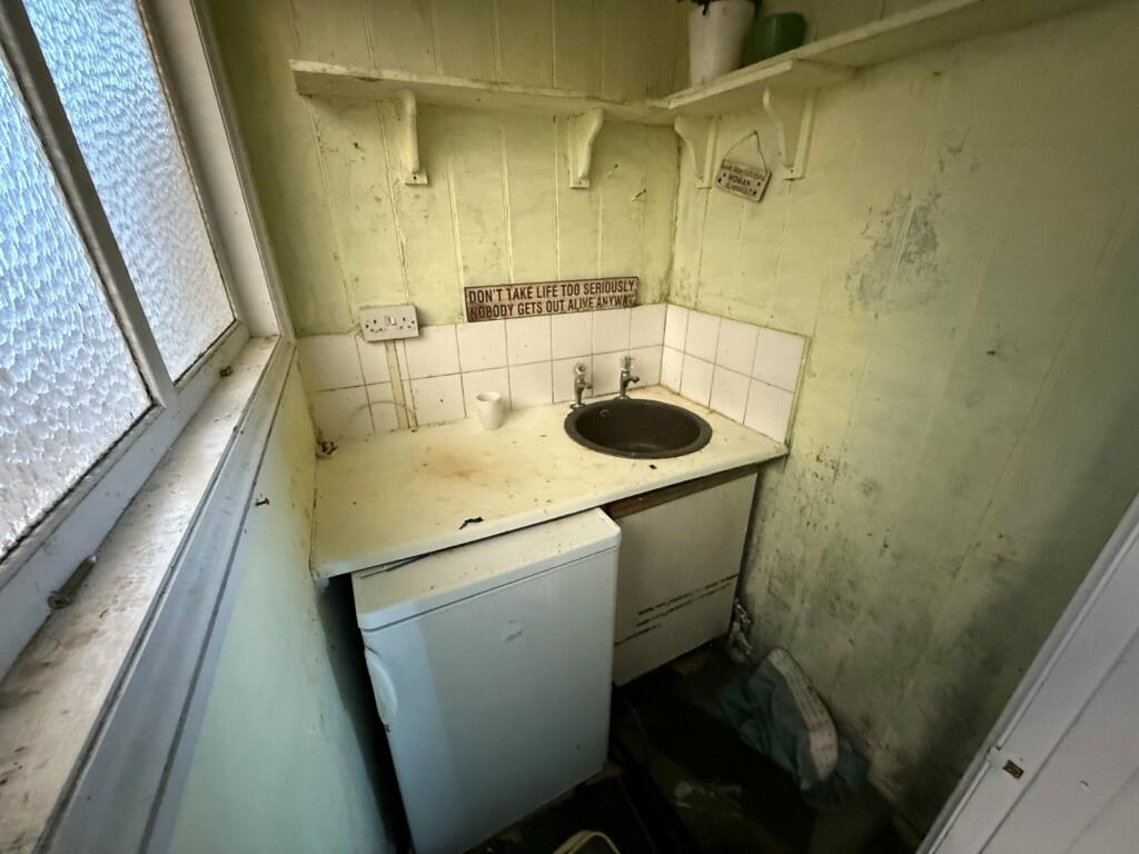 Additional property image - 98 South Street, Tarring, Worthing, West Sussex, BN14