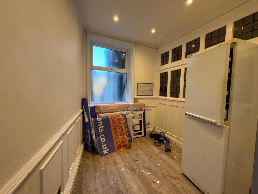 Additional property image - 5 Becket Buildings, Littlehampton Road, Worthing, West Sussex, BN13