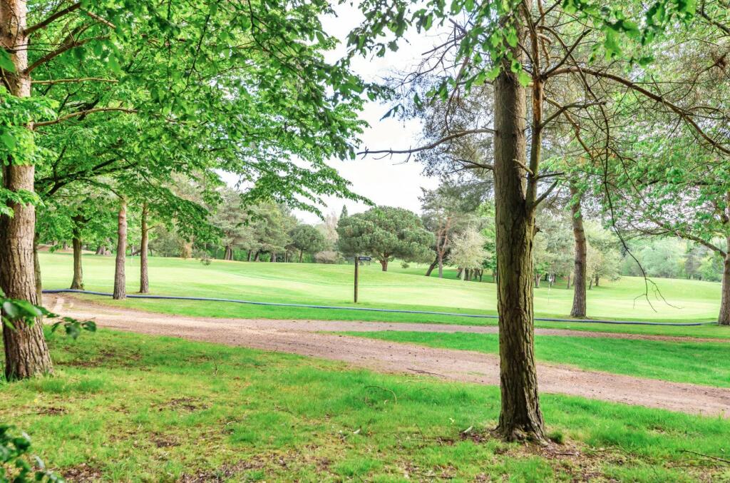 Additional property image - Bedwell Park, Cucumber Lane, Essendon, Hatfield