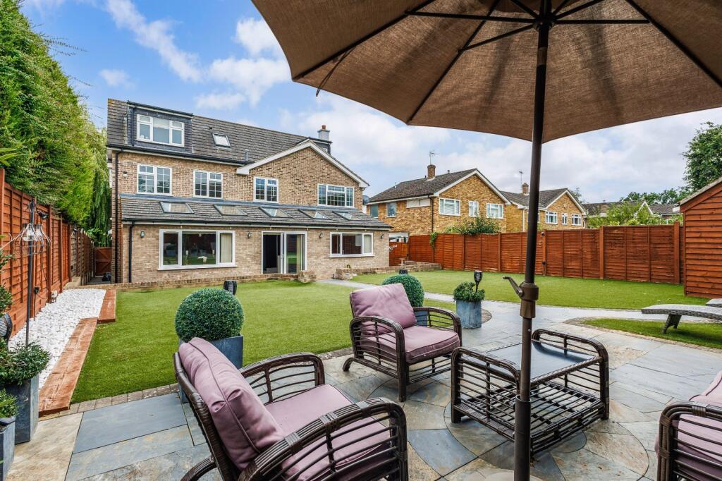 Main image of property: Baas Hill Close, Broxbourne, Hertfordshire