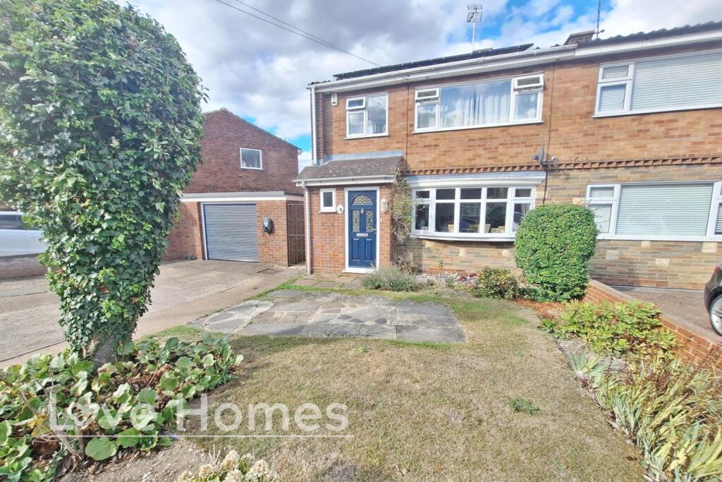 Main image of property: Holmbrook Avenue, Luton, LU3 2AS