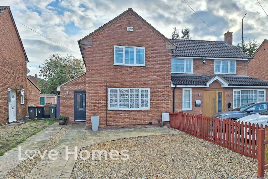 Main image of property: York Close, Barton-Le-Clay, MK45 4QB