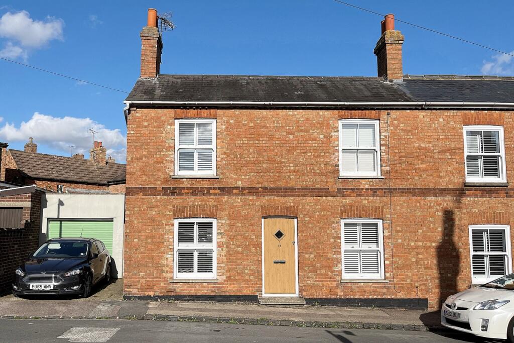 3 bedroom semidetached house for sale in Arthur Street, Ampthill, MK45