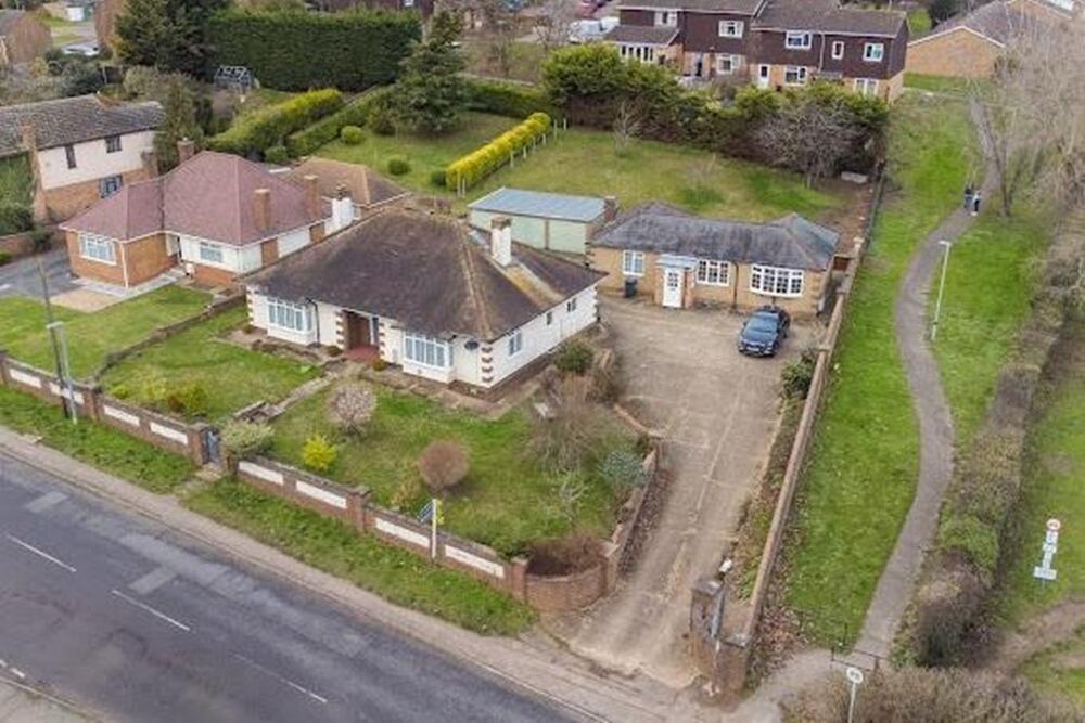 5 bedroom bungalow for sale in Maulden, Bedford, Bedfordshire, MK45