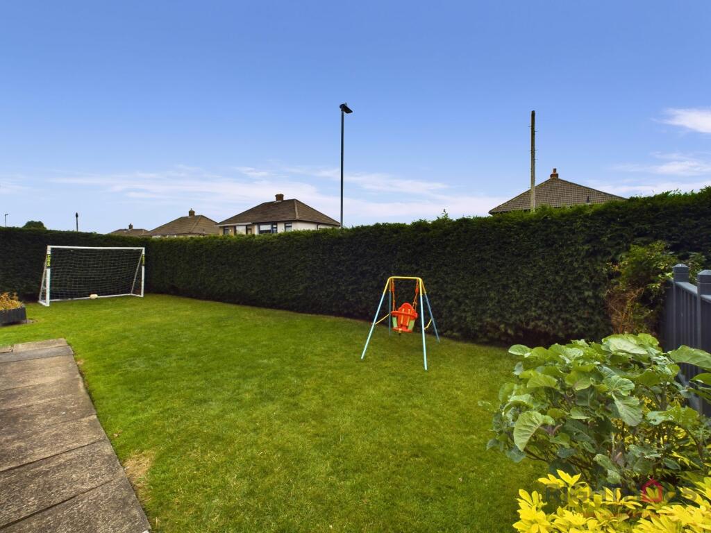 Additional property image - Back Lane, Queensbury, BD13