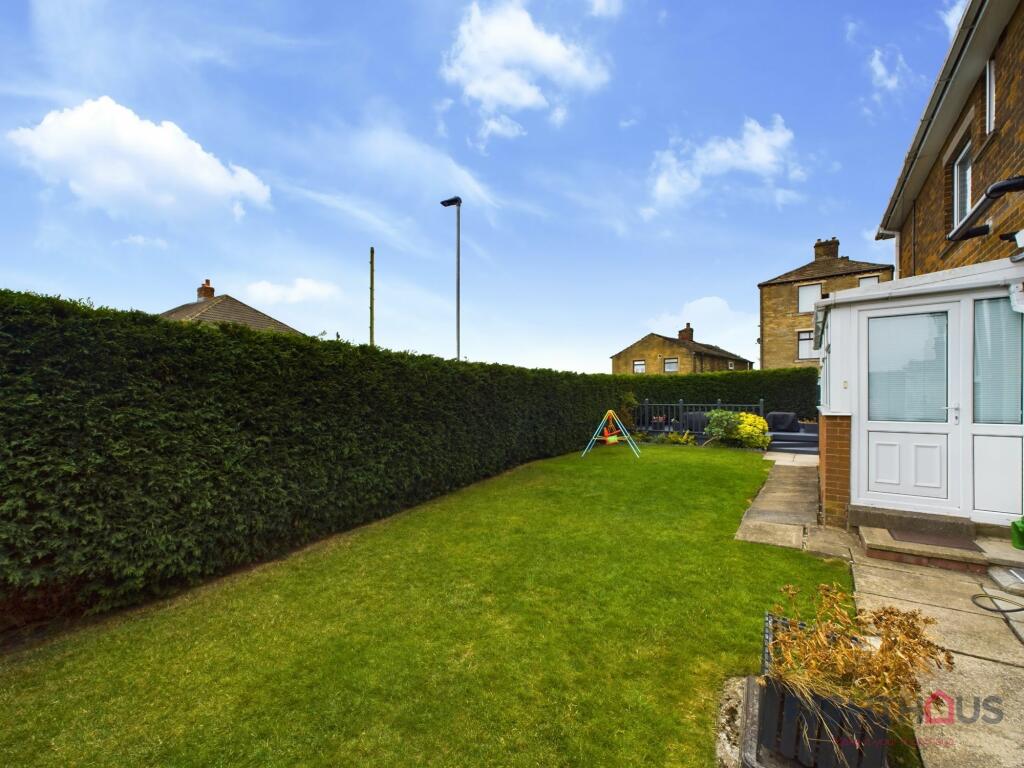 Additional property image - Back Lane, Queensbury, BD13