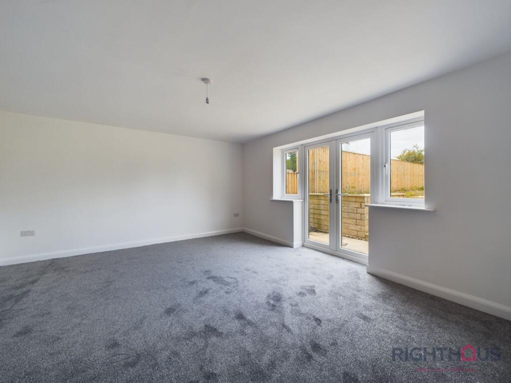 Additional property image - Woodlands Grove, Queensbury, BD13