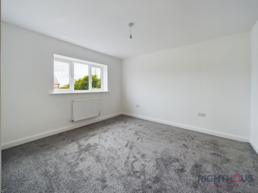 Additional property image - Woodlands Grove, Queensbury, BD13