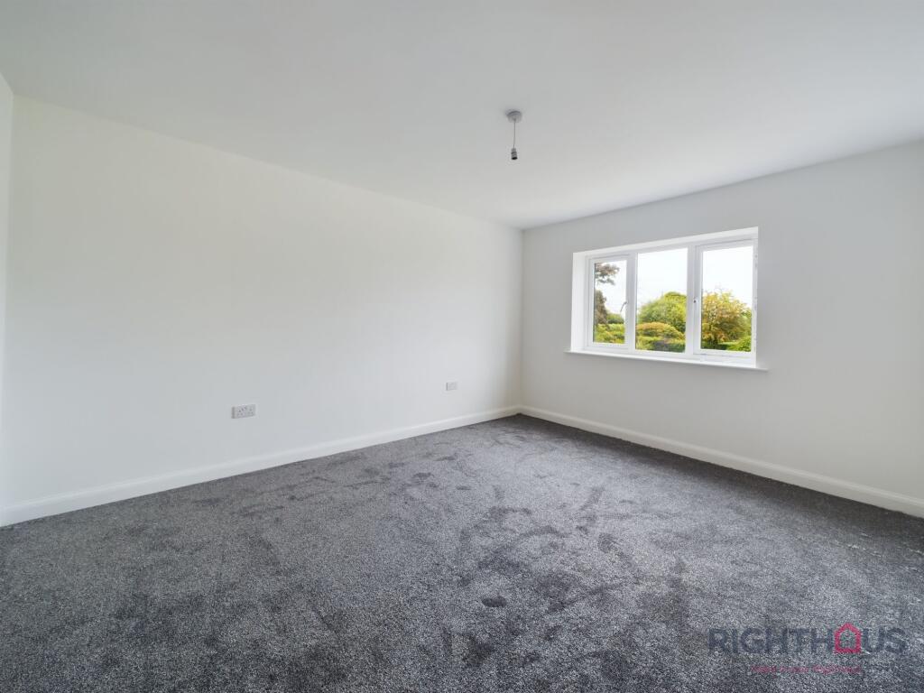 Additional property image - Woodlands Grove, Queensbury, BD13