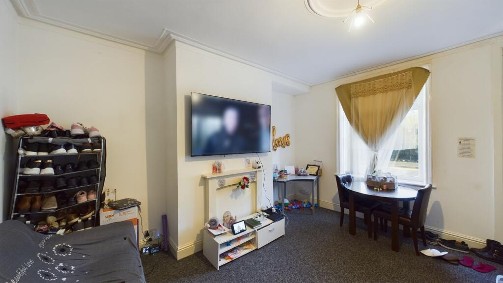 Additional property image - Northampton Street, Bradford, BD3