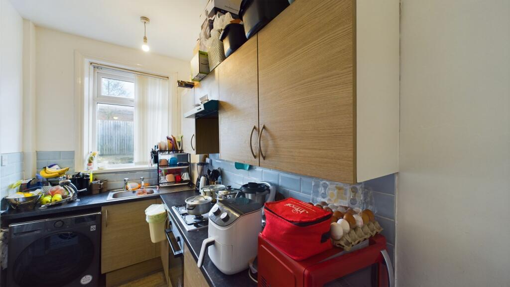 Additional property image - Northampton Street, Bradford, BD3