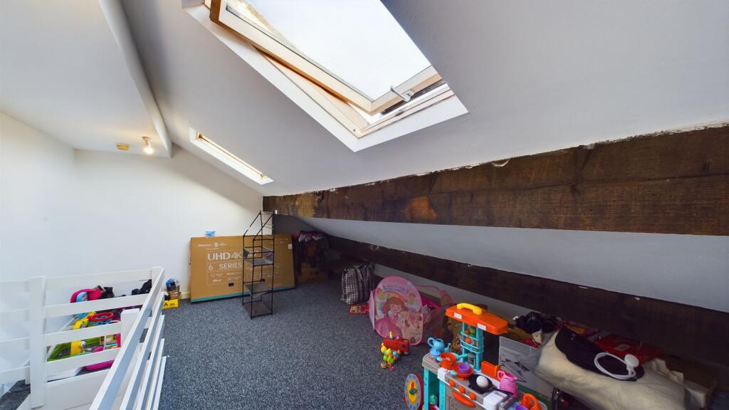 Additional property image - Northampton Street, Bradford, BD3