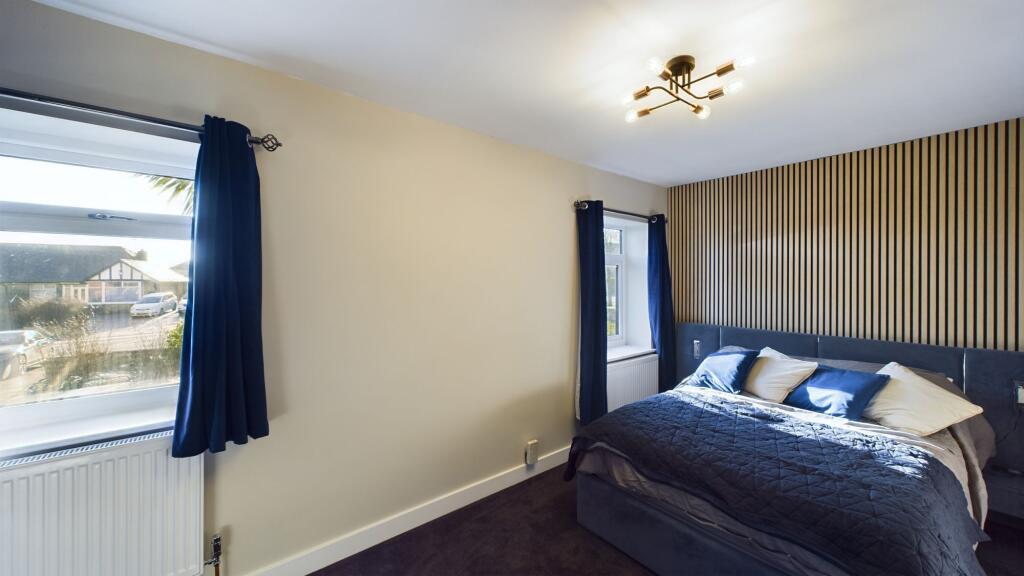 Additional property image - Beacon Road, Bradford, BD6