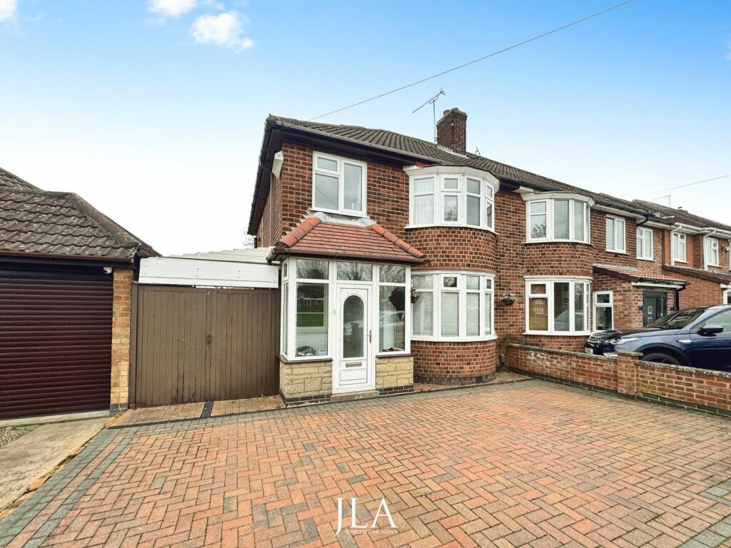 3 bedroom semi-detached house for rent in Kingsway, Leicester, LE3