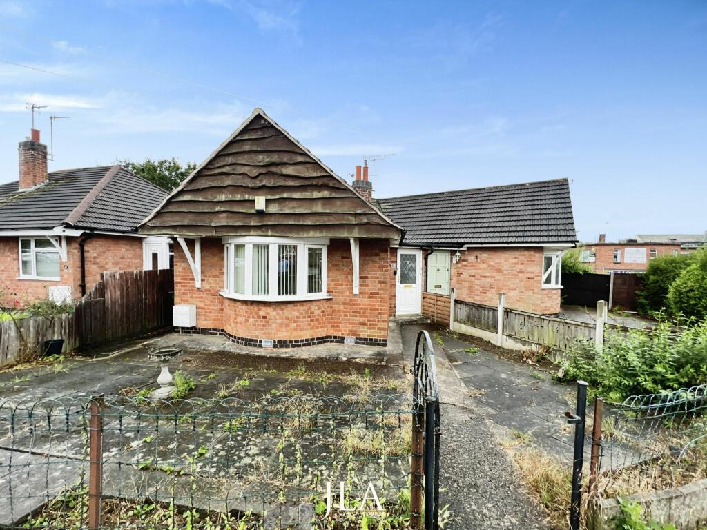 1 bedroom bungalow for rent in Brooksby Drive, Oadby, Leicester, LE2