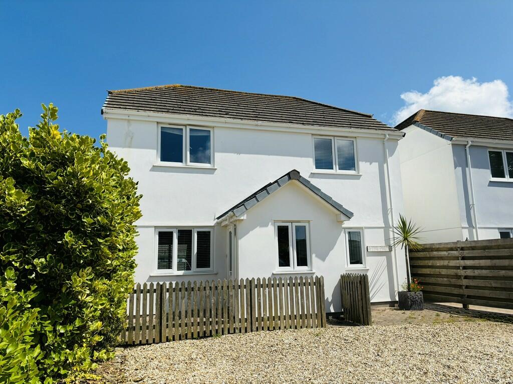 4 bedroom detached house for rent in Helston Road, Rosudgeon, TR20