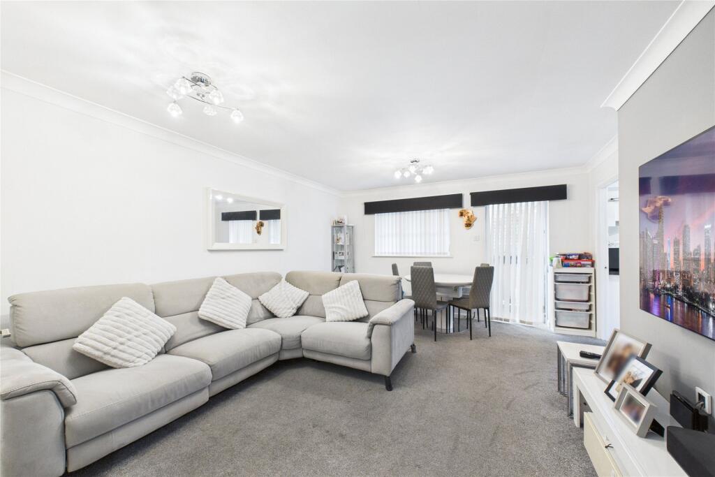 Main image of property: High Street, Aldershot, Hampshire, GU11