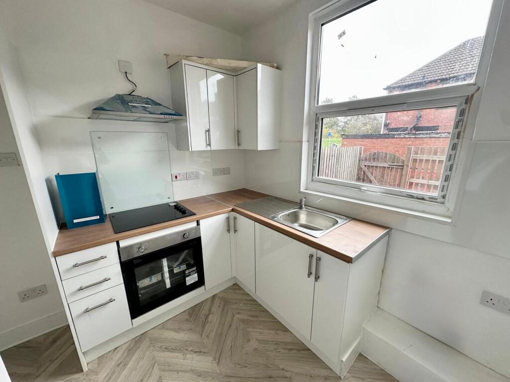 Main image of property: Longroyd Grove, LEEDS