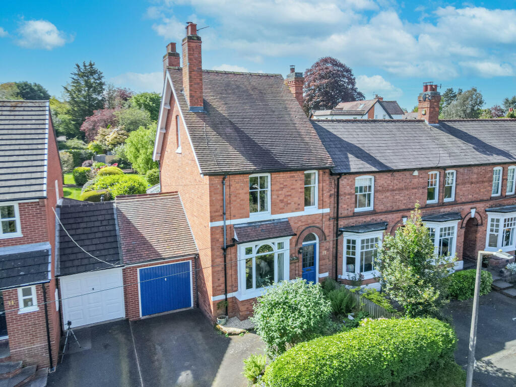 Main image of property: Clive Road, Bromsgrove, B60 2AY