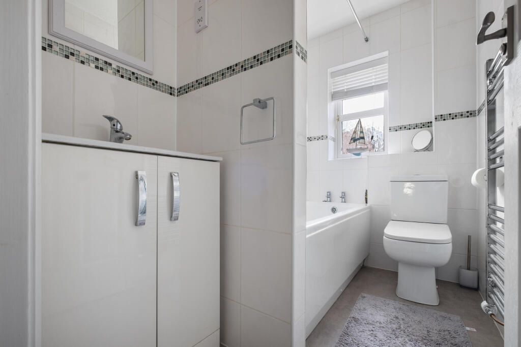 Additional property image - Pavilion Gardens, Bromsgrove, Worcestershire